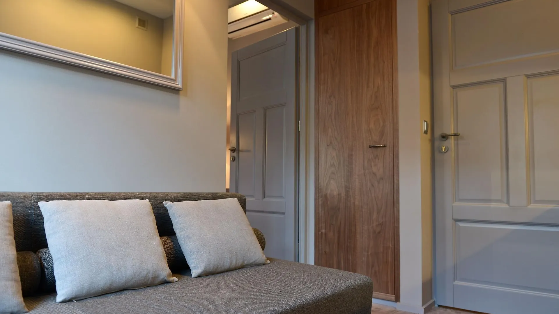 La Gioia Grey Stylish Apartments Krakow